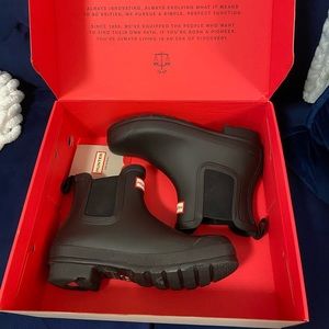 Women’s 9 Black Hunter Boots